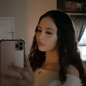 Meet your Posher, Kamila